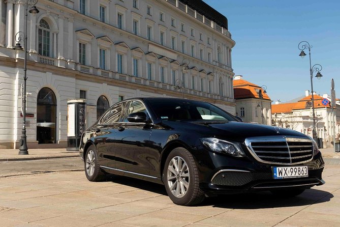 Luxury Warsaw Chopin Airport Transfer by private Limousine - The airport pickup, step by step