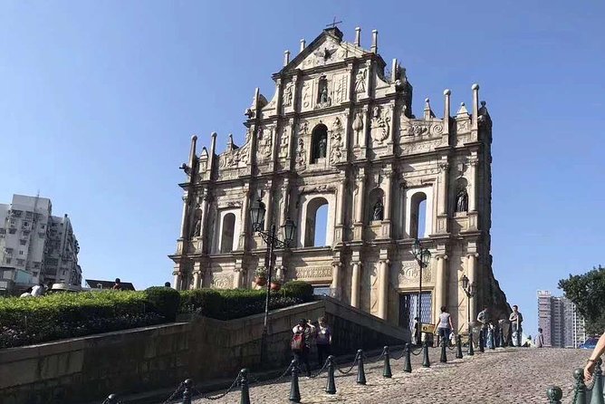 Macau Private Tour with Toyota Alphard luxury MPV limousines - Key points to know before booking