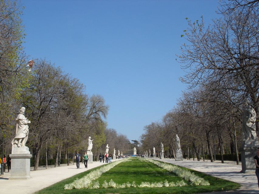 Madrid: Private Custom City Tour with Driver and Guide - Is $447 per person a fair price?