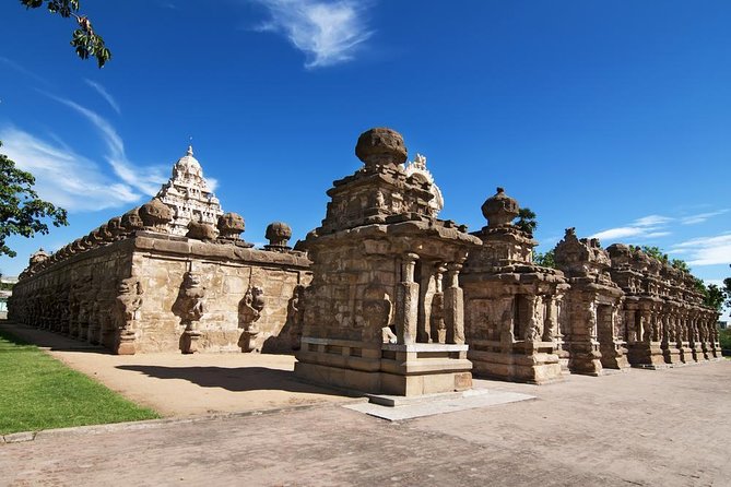 Mahabalipuram and Kanchipuram Day trip from Chennai by Private car with Guide - Kanchipuram begins with a huge Shiva temple