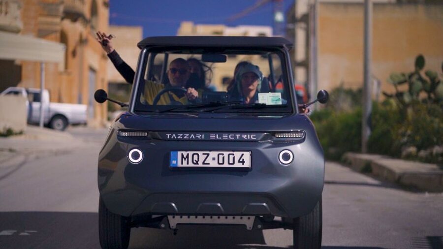 Malta: Gozo Private Chauffeured E-Jeep Tour with Ferry - Why a chauffeured e-jeep works well on Gozo