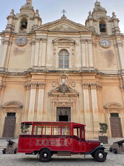 Malta: Private Chauffeur-Driven Vintage Bus - Marsaxlokk, Temples, and Family Stops