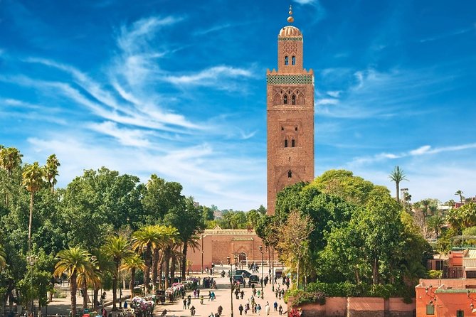 Marrakech City Tour with private driver - Saadian Tombs and Bahia Palace