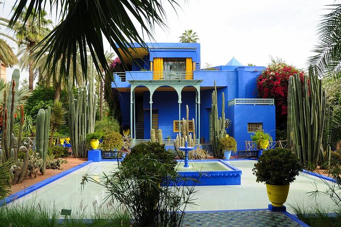 Marrakech sightseeing tour with driver - Saadian Tombs and the southern monuments