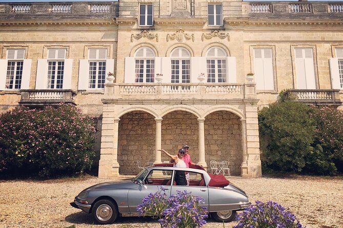 Médoc luxury wine tour aboard a Citroën DS Limousine Convertible - The château road and Saint-Julien