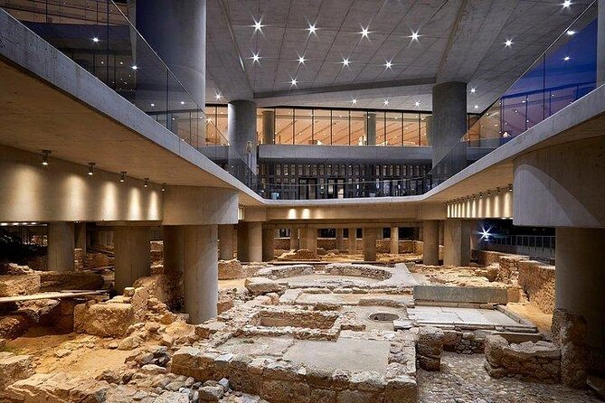 Mercedes Private Tour to Classical Athens - A fast, private introduction to Athens