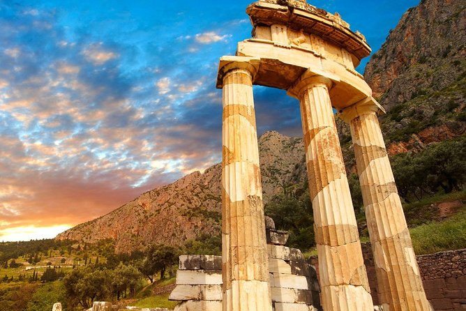Mercedes Private Tour to Delphi and Arachova - Why Delphi works best as a private day trip