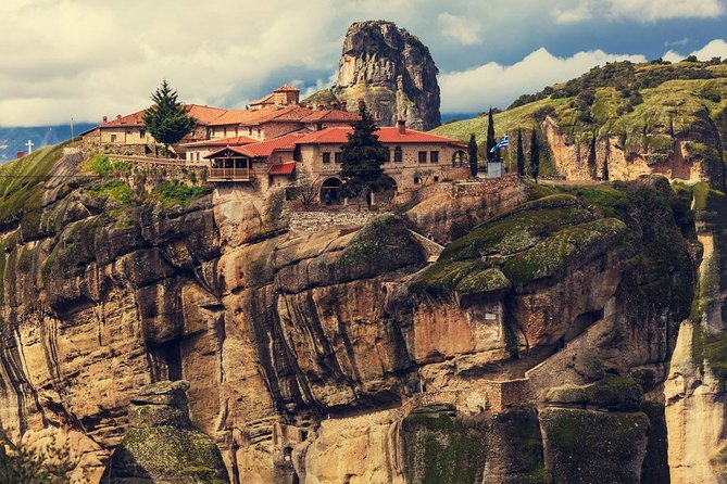 Mercedes Private Tour to Meteora, Delphi and Thermopylae - Thermopylae in a short, meaningful pause
