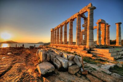Mercedes Private Tour to Temple of Poseidon with Lunch and Swim
