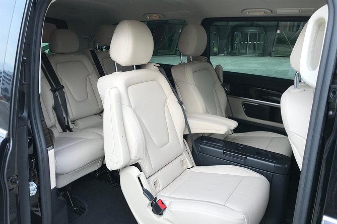 Mercedes V Class VIP minivan Kraków - Is $54.97 good value?