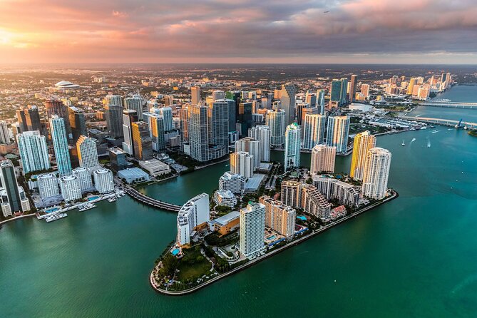 Miami Airport Executive Transfer Service - Clean sedans, SUVs, limousines, and larger vehicles