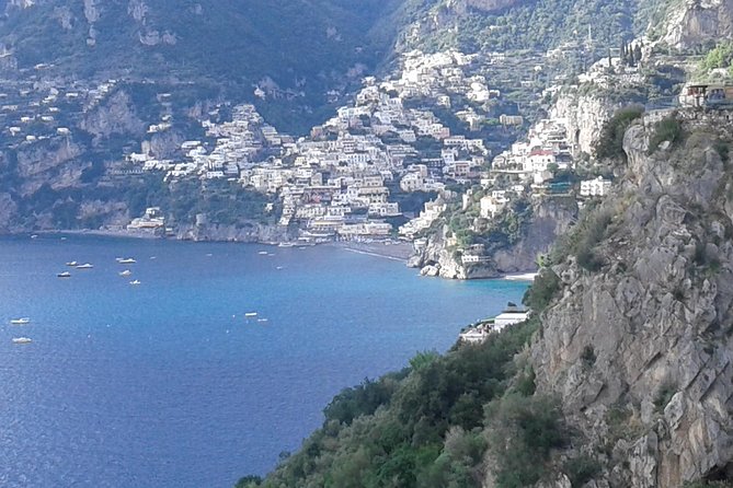 Minivan Tour | Amalfi Ravello and Pompeii with driver - The winding roads and the role of Sergio