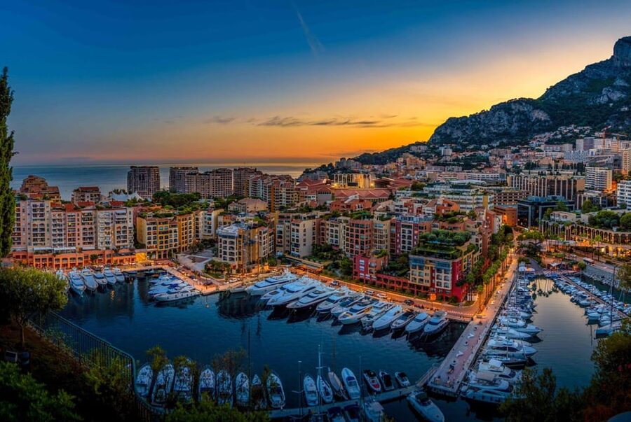 Monaco and Monte-Carlo by Night with Private Driver/Guide - FAQ