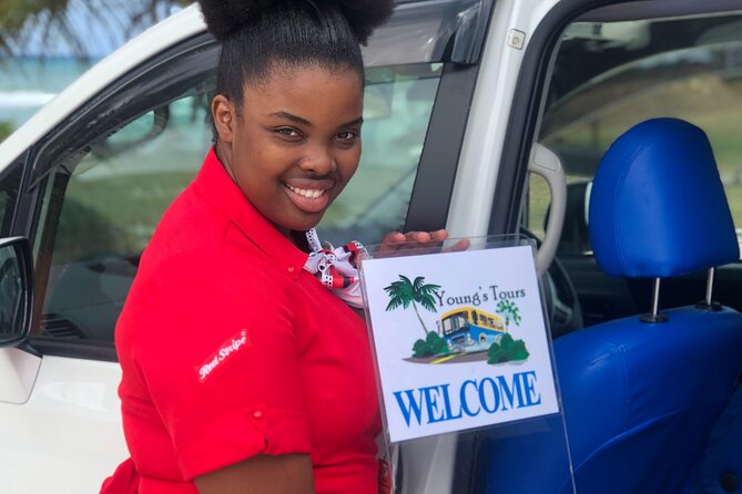 Montego Bay Roundtrip Luxury Transfer with Lounge Access - Key points to know before booking