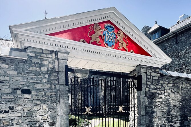 Montreal: 3-Hour Private Car Tour with Expert & Free Pick up - Chalet du Mont-Royal and the Best City View