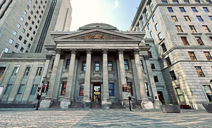 Montreal 3-Hour Private Car Tour with Expert Local Guide - Neighborhoods with more local character