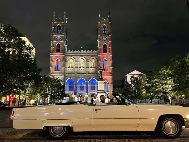 Montréal: Guided Tour in Vintage Convertible Cadillac - The guides make the difference