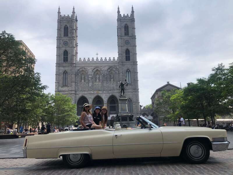 Montréal: Guided Tour in Vintage Convertible Cadillac - Price and value for a private group of five