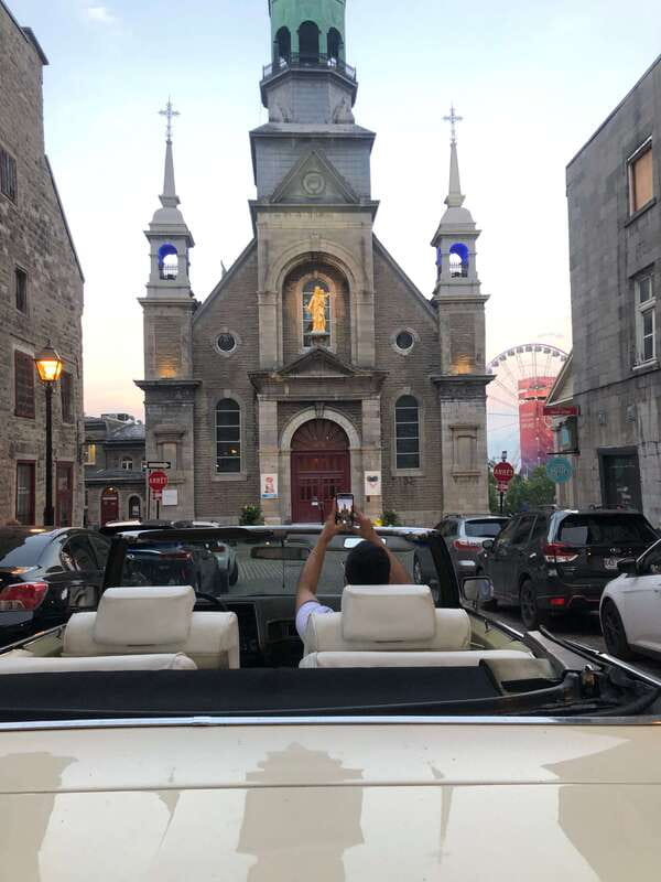 Montréal: Guided Tour in Vintage Convertible Cadillac - The one-hour route through Old Montréal