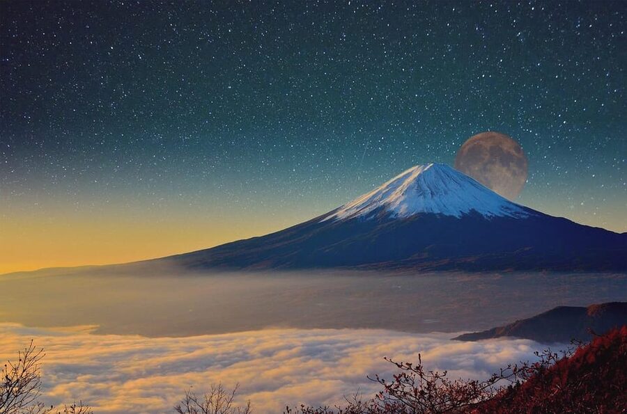 Mount Fuji - Private Tour with English Speaking Chauffeur - Chureito Pagoda and the famous Fuji photograph
