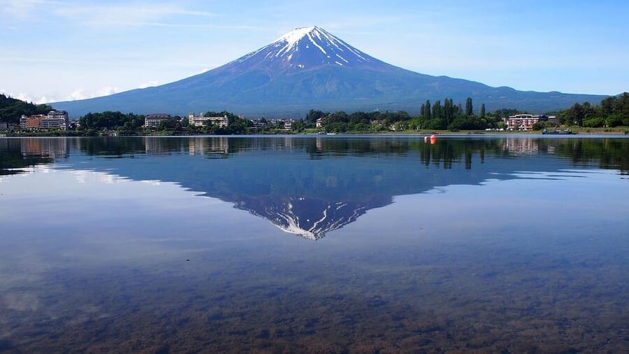 Mount Fuji - Private Tour with English Speaking Chauffeur - Leaving Tokyo for Oshino Hakkai