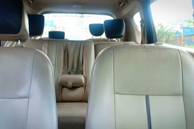 Mumbai Private Car Rental with Professional Driver - What this Mumbai car rental really gives you