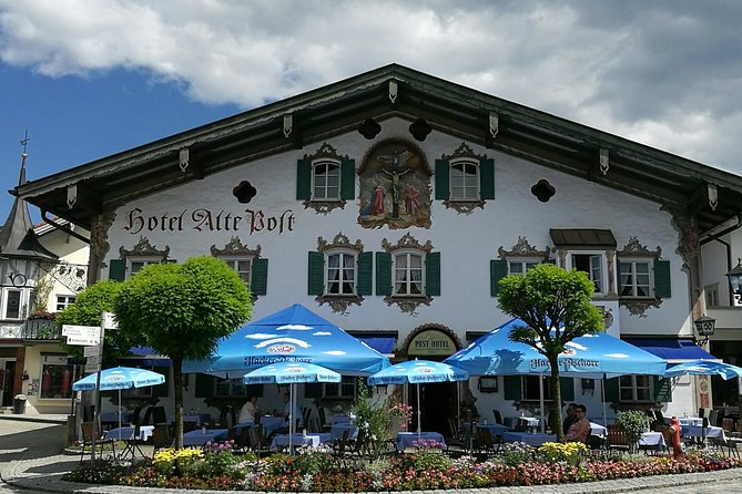 Munich private Car & Walking Tour incl. BMW World & River Surfers - BMW World and the river surfers need confirmation
