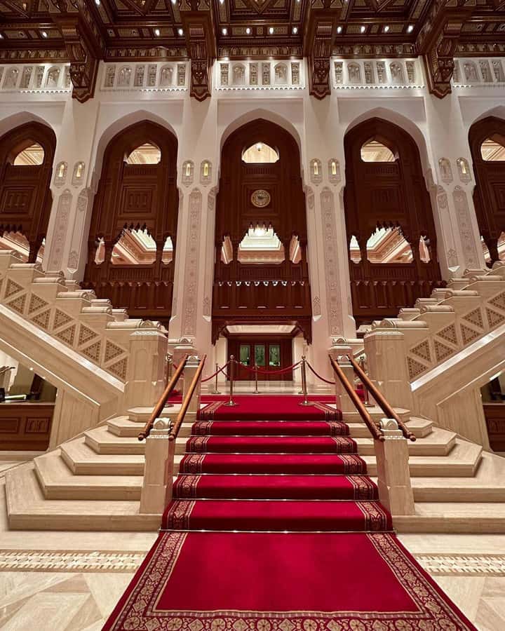 Muscat City Tour and life with Omani Guy ( luxury car). - Starting at Oman’s Grand Mosque