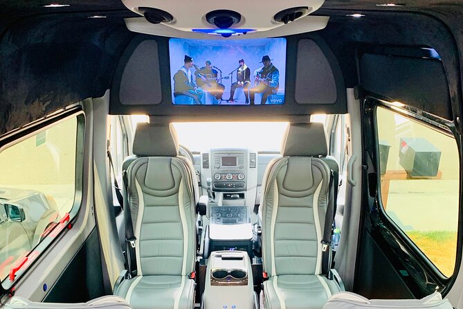 Napa - Sonoma Limo up to 9 passengers - Four hours or twelve hours?