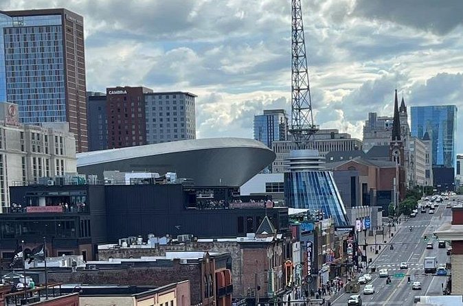 Nashville City Tour with Private Car - The Opry area and Nashville’s wider reach