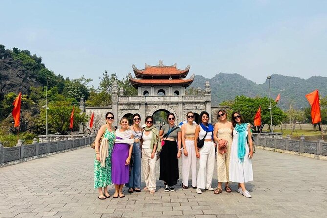 Ninh Binh 1 Day Trip With Mua Cave and Dragon Mountain Hiking - Hoa Lu and the temples of Vietnam’s early rulers