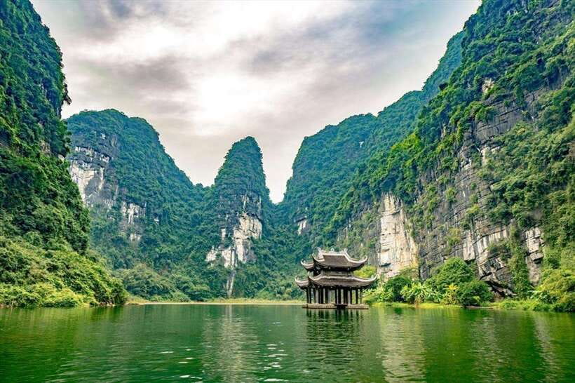 Ninh Binh: Hoa Lu Mua Cave Trang An on Limousine and Cycling - Why this day trip works well