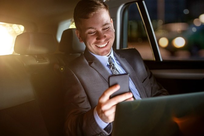 Nottinghamshire to London Heathrow Airport (LHR) Luxury Transfers - Airport collection on the return journey