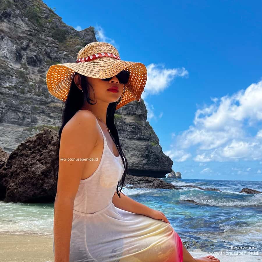 Nusa Penida: East Full-Day Trip Private Car and Driver - Meeting your driver at Toyapakeh Harbor
