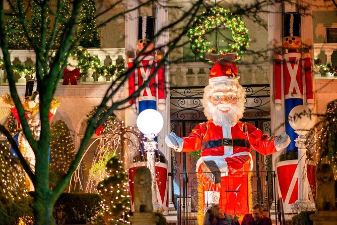 NYC Christmas Lights Tour by Limousine, SUV Or VAN. Dyker Heights - Key points to know before booking
