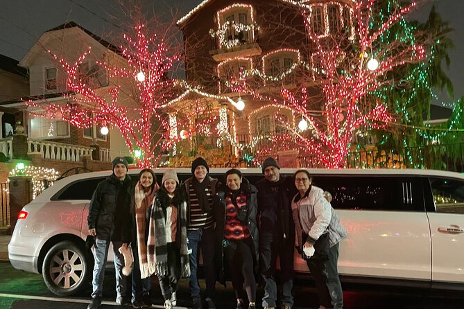 NYC Christmas Lights Tour by Limousine, SUV Or VAN. Dyker Heights - Drivers can make or break the evening