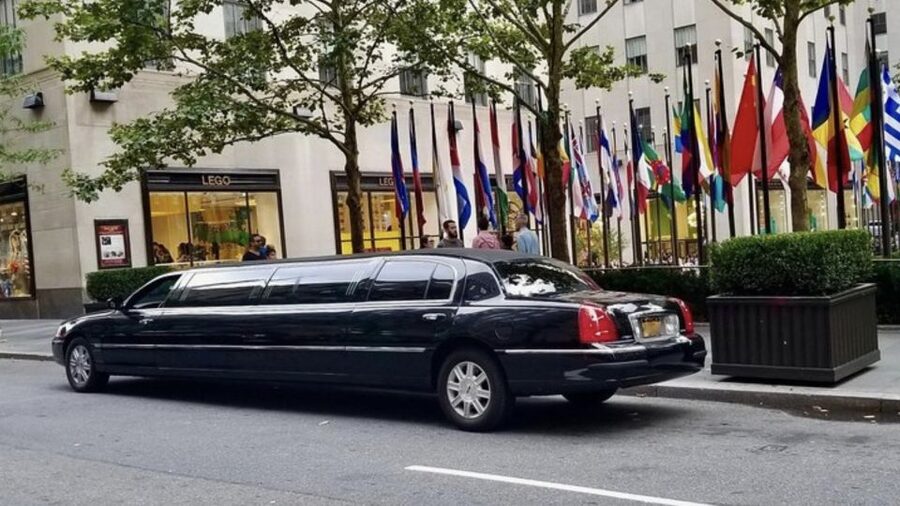 NYC Limousine Tour By Stretch Limo-King And Queen Limo NYC - Should you book the King and Queen Limo tour?