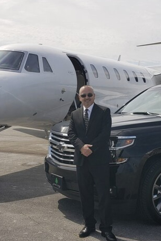 Orlando: MCO Airport - Disney Resorts Luxury Transfer - The vehicle choice and what it means for your group