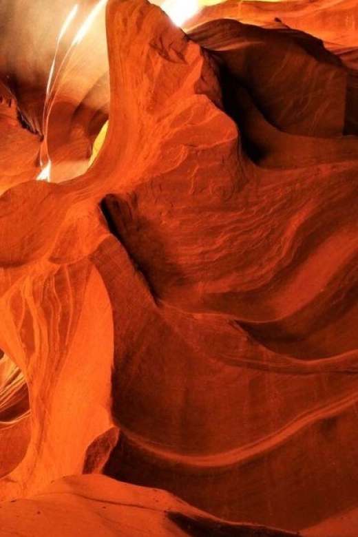 Page: Upper Antelope Canyon Prime Time Entry & Navajo Guide. - Walking Upper Antelope Canyon with a Navajo guide