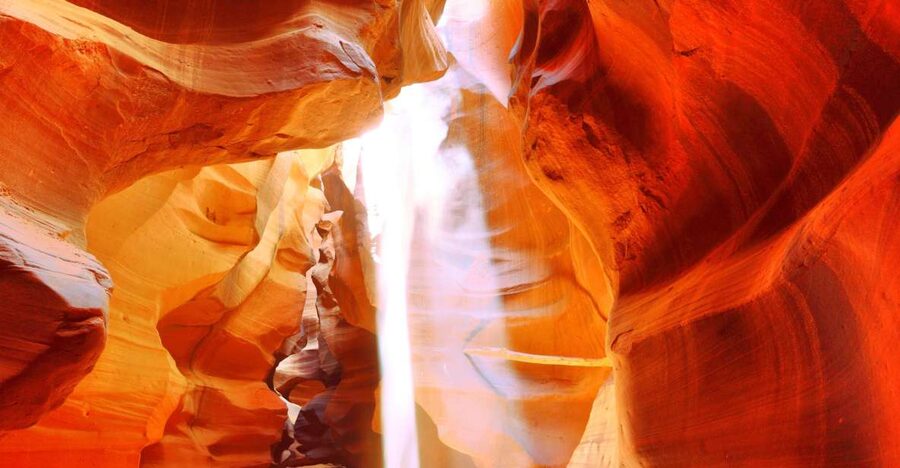 Page: Upper Antelope Canyon Prime Time Entry & Navajo Guide. - From Tse Bighanilini Tours to the canyon entrance