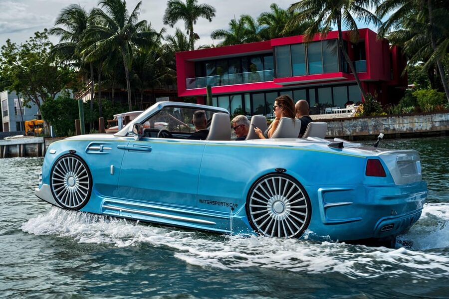Palm Beach: Rolls Royce Jetcar Rental - Riding Palm Beach in a Rolls Royce Jetcar