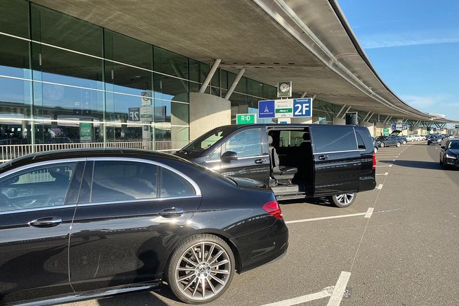 Paris Airport Transfers - Private Car - What the airport pickup feels like in practice
