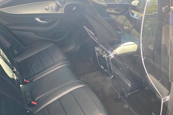 Paris Airport Transfers - Private Car - Delays, traffic, and the fixed-price promise