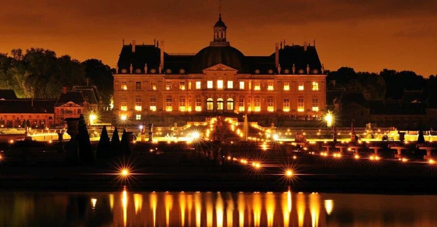 Paris: Candlelit Dinner at Vaux-le-Vicomte by Limousine - Key points at a glance