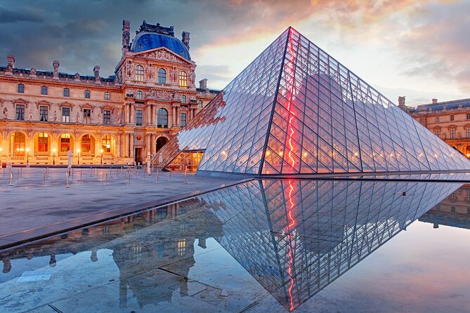 Paris highlights sightseeing tour with private Transportation - What the guide and vehicle add