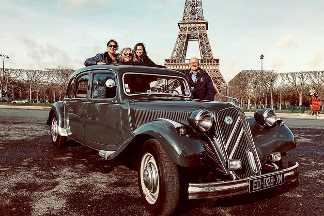 Paris Private Guided Tour in a Vintage Car with Driver - Montmartre, Moulin Rouge, and Sacré-Cœur