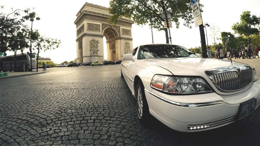 Paris: Romantic Limousine Tour - Key details before you book