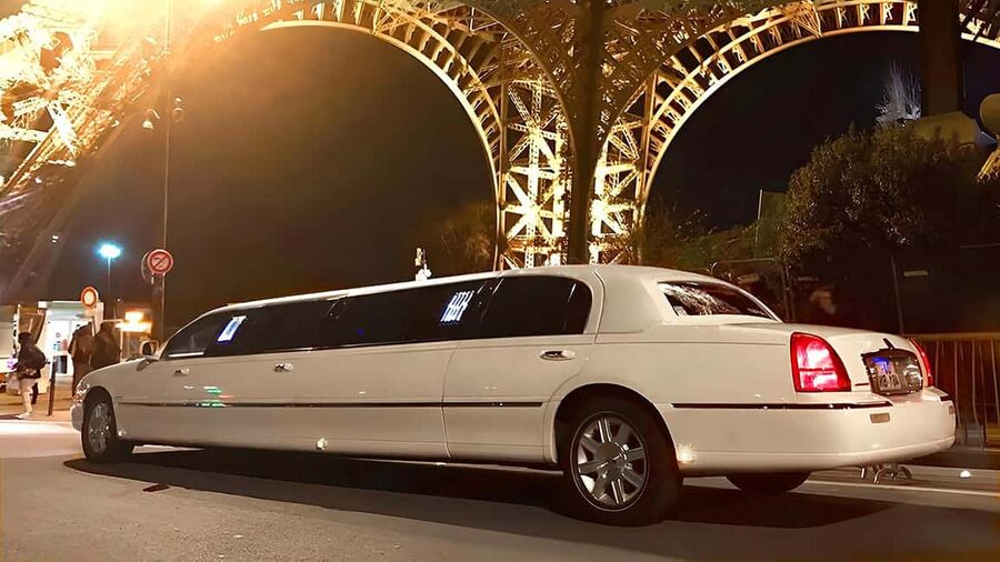 Paris: Romantic Limousine Tour - Booking advice for the $577 price