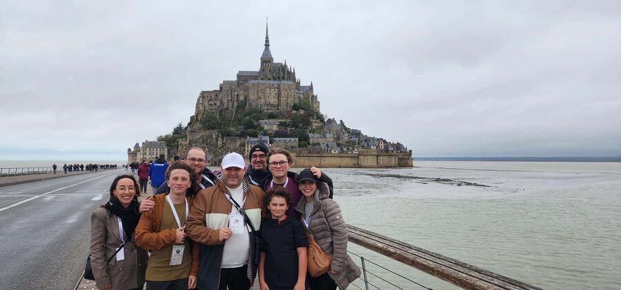Paris to Mont Saint-Michel Day Trip in luxury van Live Guide - A four-hour drive made easier by a small van