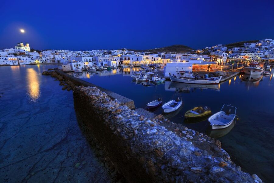 Paros: Exclusive Sunset Highlights Tour by Luxury Minivan - Comfort, guiding, and the private format